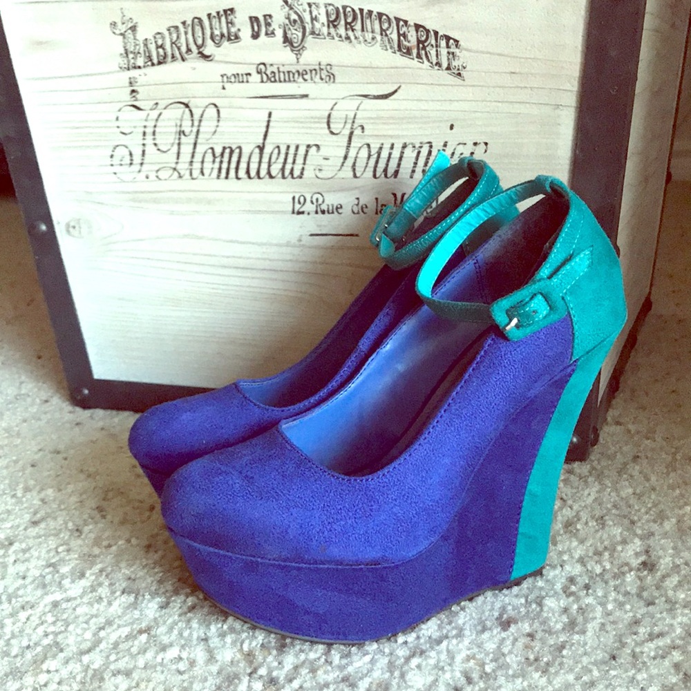 Wedge heels